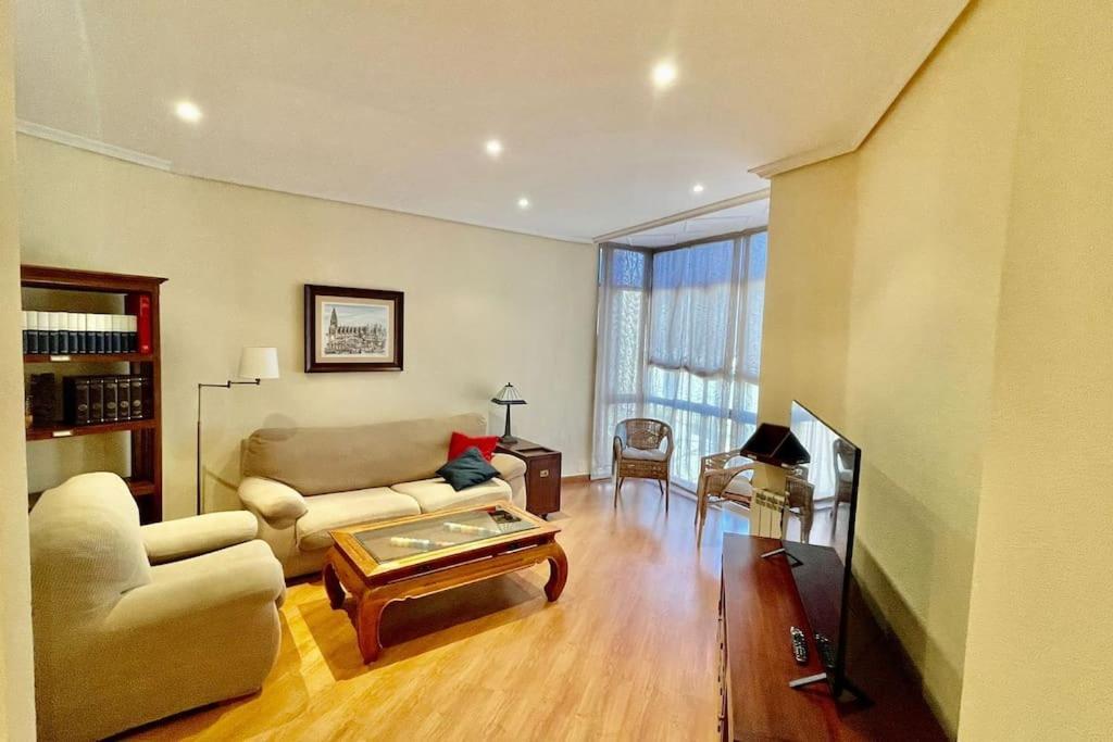 Amplio Piso En Centro Historico. Apartman Toledo Kültér fotó