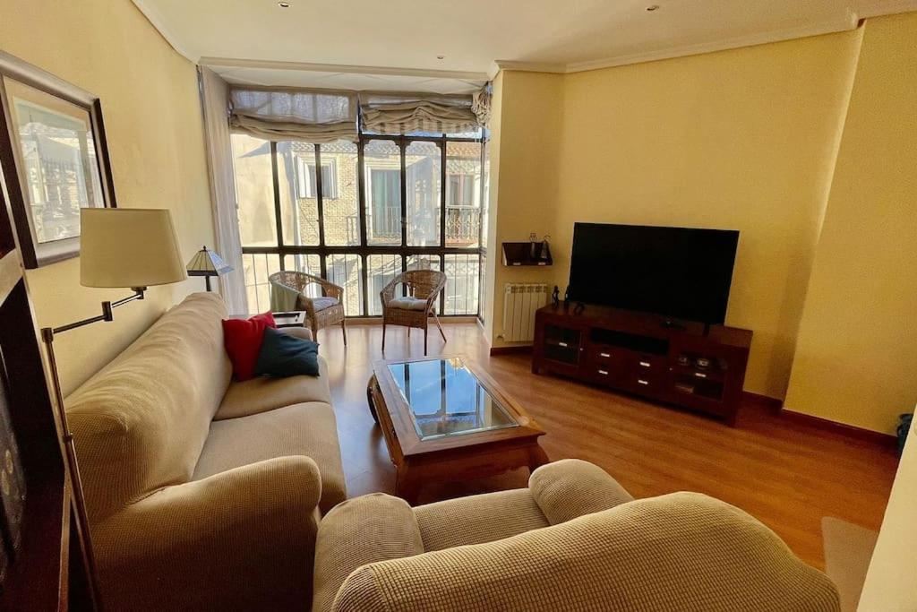 Amplio Piso En Centro Historico. Apartman Toledo Kültér fotó