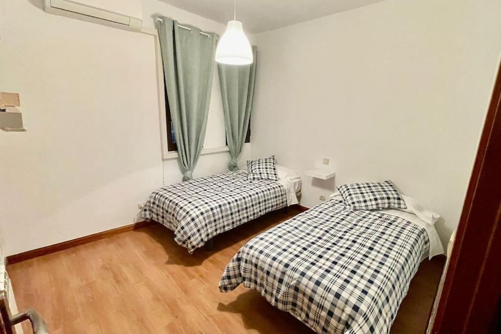 Amplio Piso En Centro Historico. Apartman Toledo Kültér fotó