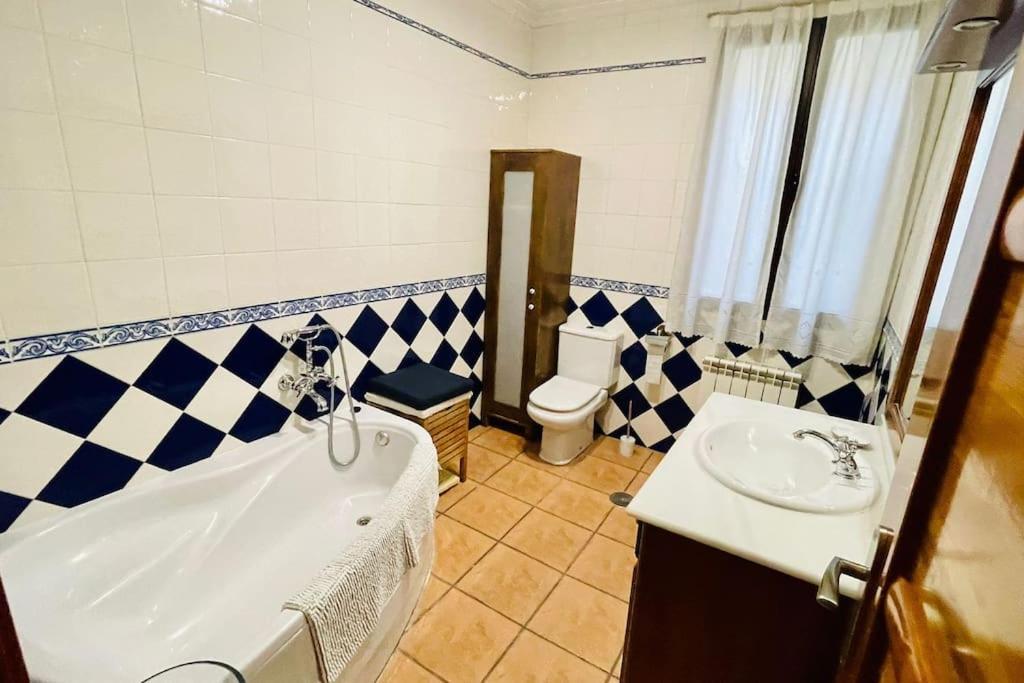 Amplio Piso En Centro Historico. Apartman Toledo Kültér fotó